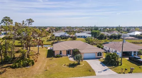 243 Fairway Rd, Rotonda West, FL 33947