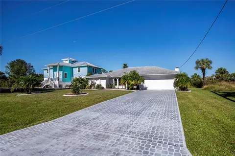 12102 Chancellor Blvd, Port Charlotte, FL 33953