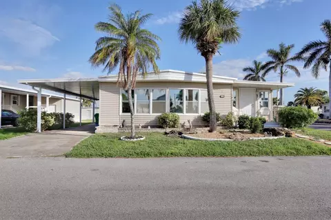 2100 Kings Hwy #105, Port Charlotte, FL 33980