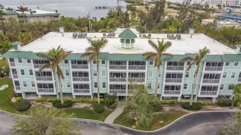 5115 Melbourne St #A206, Punta Gorda, FL 33980