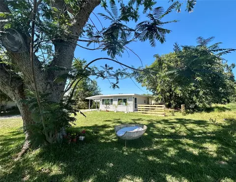 1742 Mangoe St, Punta Gorda, FL 33980