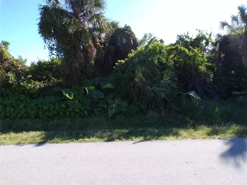 641 Norwood St NW, Port Charlotte, FL 33952