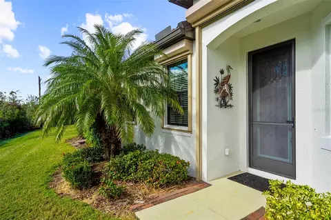 2481 Daisy Dr, North Port, FL 34289