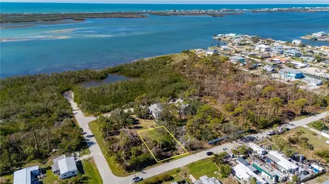2880 Waterside Dr, Englewood, FL 34224