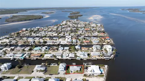 2620 Clyde St, Matlacha, FL 33993