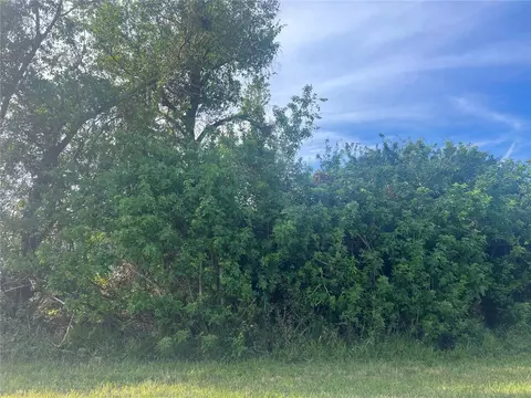 7399 Quarry St, Englewood, FL 34224