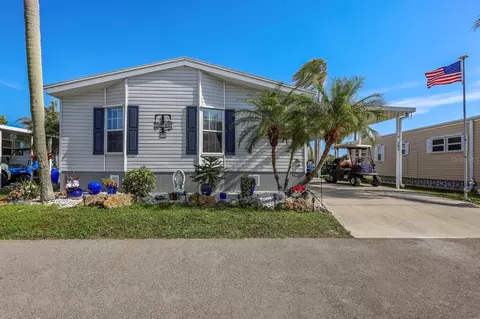 2100 Kings Hwy #384, Port Charlotte, FL 33980