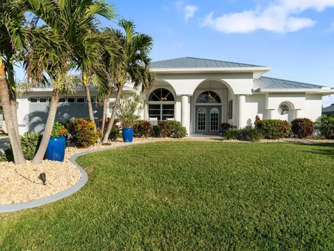 4286 Albacore Cir, Port Charlotte, FL 33948
