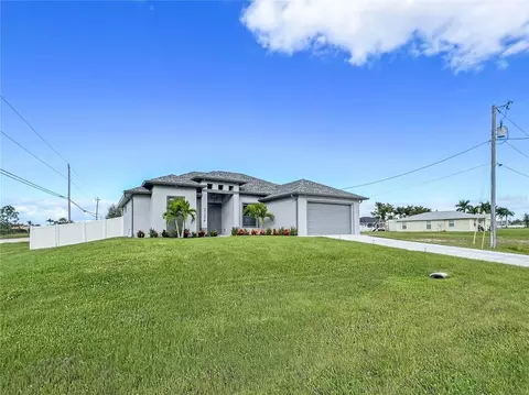 3126 NE 13th Ct, Cape Coral, FL 33909