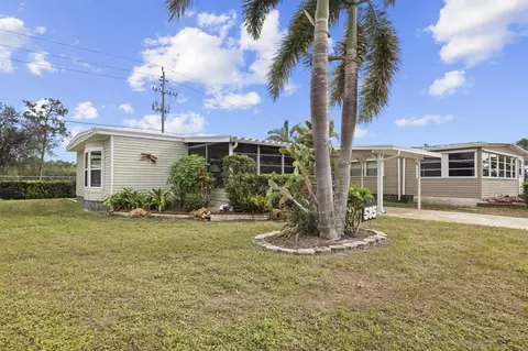 2100 Kings Hwy #585, Port Charlotte, FL 33980