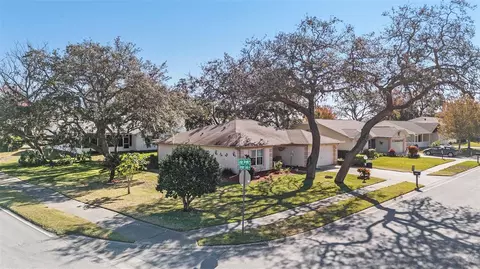 10810 Cedar Breaks Dr, Port Richey, FL 34668