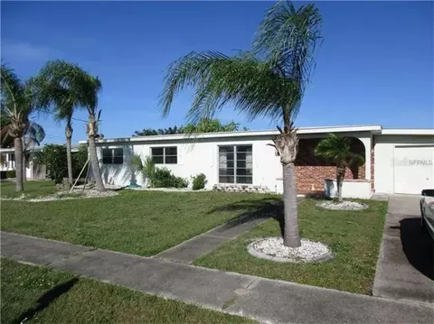 120 Rodgers Ave NE, Port Charlotte, FL 33952