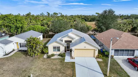 428 Rose Apple Cir, Port Charlotte, FL 33954