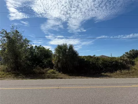 5015 Cannon St, Port Charlotte, FL 33981