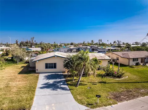 3200 Colony Ct, Punta Gorda, FL 33950