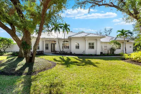 7563 Albert Tillinghast Dr, Sarasota, FL 34240