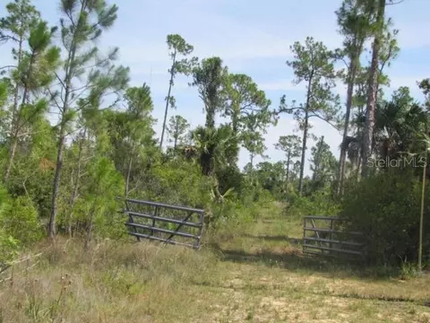 Beal Lane, North Fort Myers, FL 33917