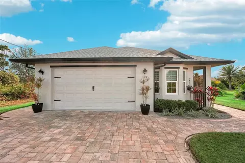 102 Linda Lee Dr, Rotonda West, FL 33947