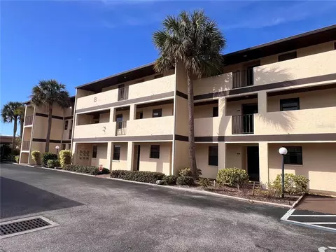 2395 Harbor Blvd #324B, Port Charlotte, FL 33952