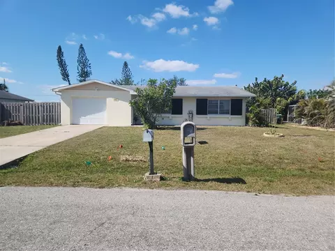 2461 Ivanhoe St, Port Charlotte, FL 33952