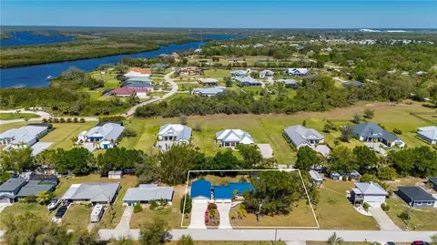 28482 Coco Palm Dr, Punta Gorda, FL 33982