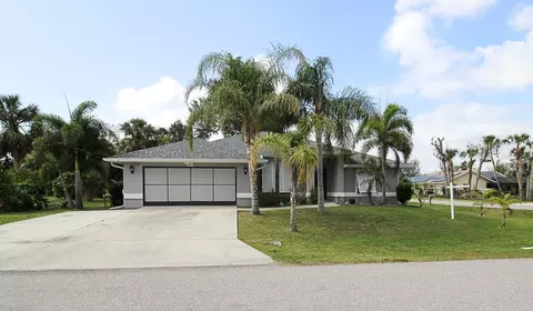 127 Compton St, Port Charlotte, FL 33954
