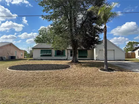 1563 Beacon Dr, Port Charlotte, FL 33952