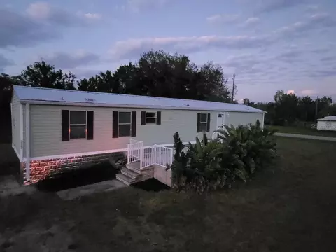 3220 Acline Rd, Punta Gorda, FL 33950