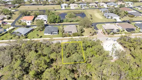 2456 Hiawatha St, Port Charlotte, FL 33948