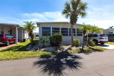2100 Kings Hwy #1106, Port Charlotte, FL 33980