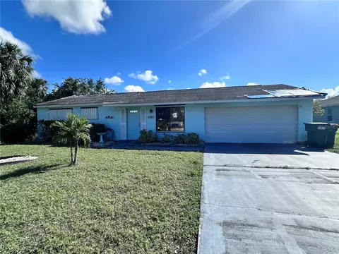 1386 Kensington St, Port Charlotte, FL 33952