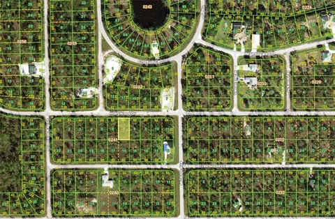 27483 Hollywood Dr, Punta Gorda, FL 33955