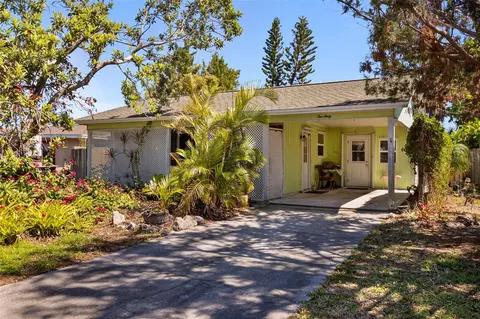 1060 Venetian Pkwy, Venice, FL 34285