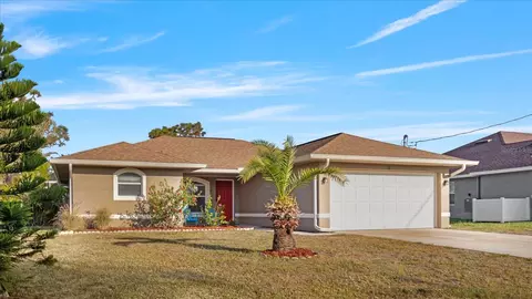 121 Long Meadow Ln, Rotonda West, FL 33947