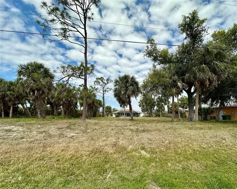 45 Long Meadow Ln, Rotonda West, FL 33947