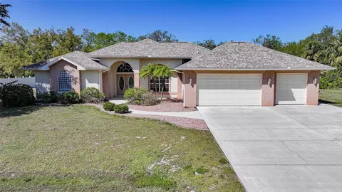 471 Ravenswood Blvd, Port Charlotte, FL 33954