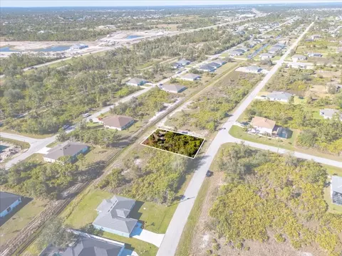 9243 Waldrep St, Port Charlotte, FL 33981