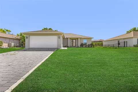 2919 NW 4th Ave, Cape Coral, FL 33993