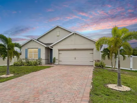 2700 SW 2nd Ln, Cape Coral, FL 33991