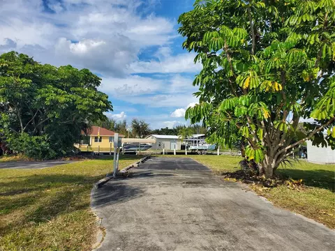 710 Delray Pl, Punta Gorda, FL 33950