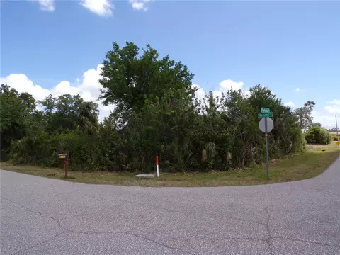 5074 Plateau Ln, Port Charlotte, FL 33981