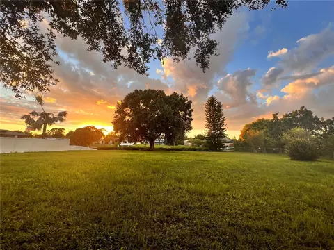 550 E Tarpon Blvd NW, Port Charlotte, FL 33952