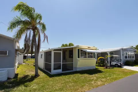 36 4th St, Punta Gorda, FL 33982