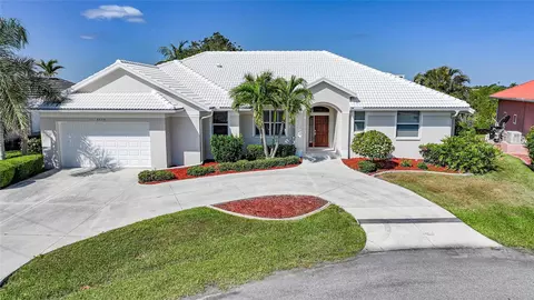 3513 Dileuca St, Punta Gorda, FL 33950
