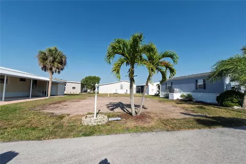 35 Amsterdam Ave, Punta Gorda, FL 33950
