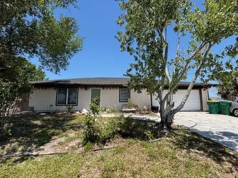 3538 Pinetree St, Port Charlotte, FL 33952