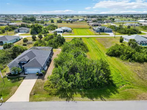 154 Spring Dr, Rotonda West, FL 33947