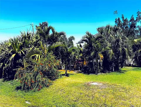 4344 Commercial St, Port Charlotte, FL 33953