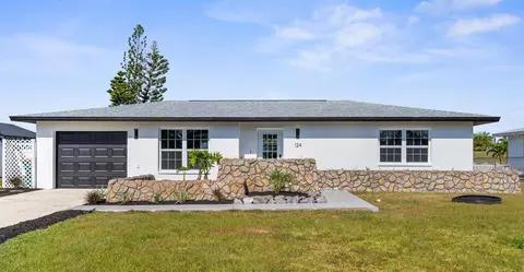 124 Rotonda Cir, Rotonda West, FL 33947