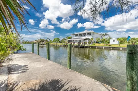 15374 Aron Cir, Port Charlotte, FL 33981